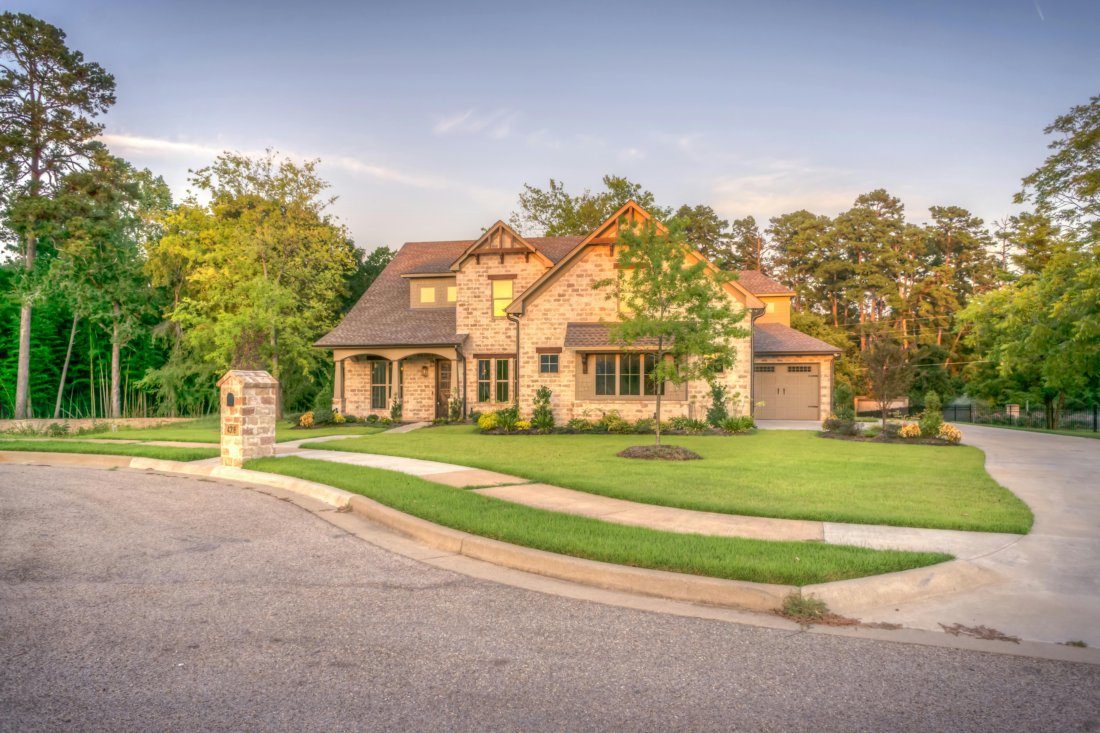 Corinth Lawn Fertilization - Get Fertilizer Treatments
