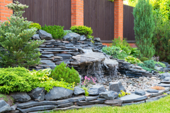 grapevine landscaping with rocks
