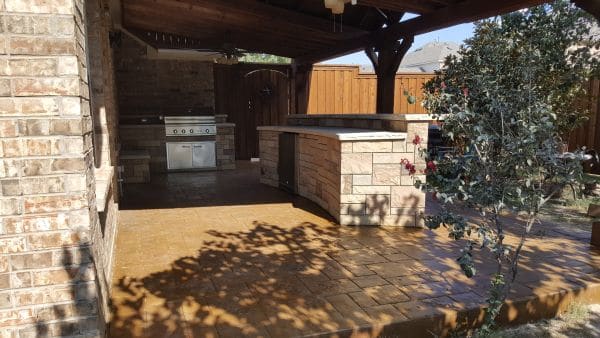 professional outdoor kitchen