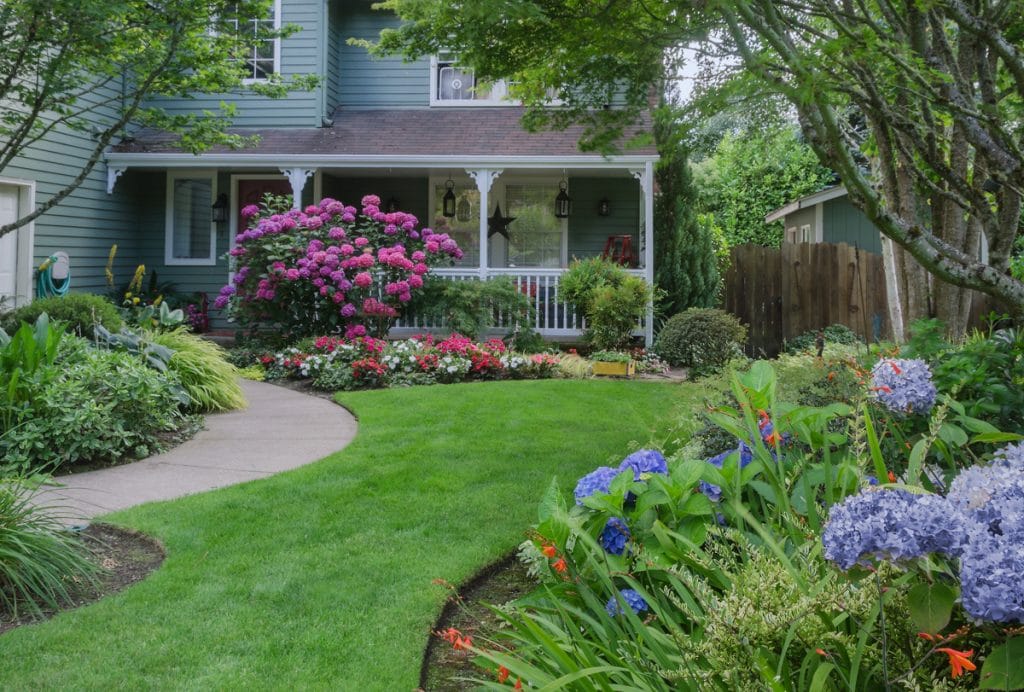 spring front yard landscaping
