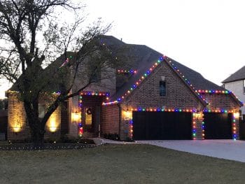 who hangs christmas lights near me